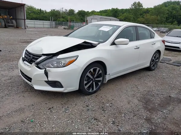 1N4AL3AP6JC294499 2018 NISSAN ALTIMA - Image 2
