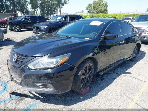1N4AL3AP6JC299198 2018 NISSAN ALTIMA - Image 2