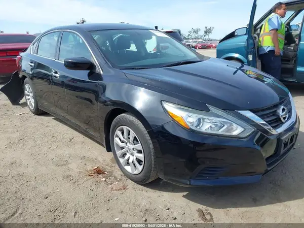 1N4AL3AP6JC473982 2018 NISSAN ALTIMA - Image 1