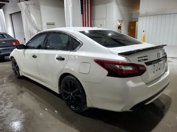 1N4AL3AP6JC475201 2018 NISSAN ALTIMA - Image 2