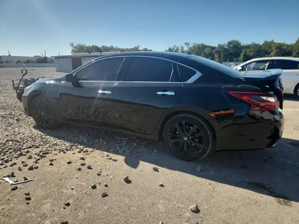 1N4AL3AP6JC476266 2018 NISSAN ALTIMA - Image 2