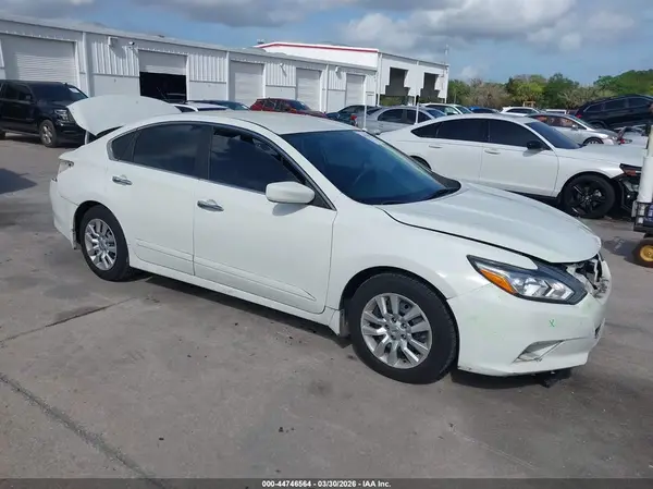 1N4AL3AP6JC477515 2018 NISSAN ALTIMA - Image 1