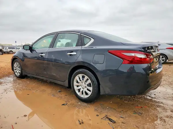 1N4AL3AP6JC478437 2018 NISSAN ALTIMA - Image 2