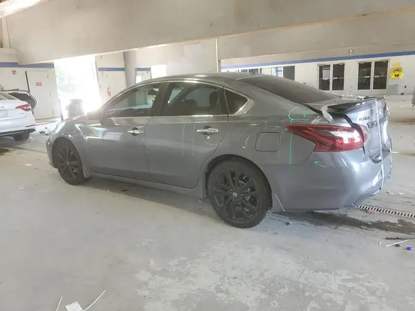 1N4AL3AP6JC478633 2018 NISSAN ALTIMA - Image 2