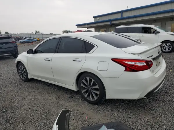 1N4AL3AP7GC121776 2016 NISSAN ALTIMA - Image 2