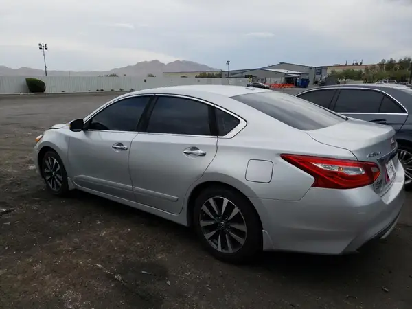 1N4AL3AP7GC123270 2016 NISSAN ALTIMA - Image 2