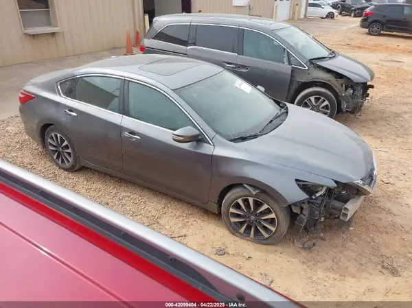 1N4AL3AP7GC136519 2016 NISSAN ALTIMA - Image 1