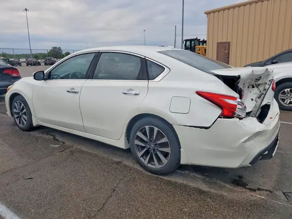 1N4AL3AP7GC137637 2016 NISSAN ALTIMA - Image 2
