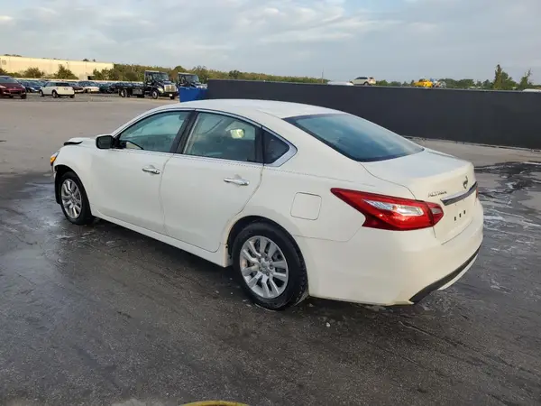 1N4AL3AP7GC138450 2016 NISSAN ALTIMA - Image 2