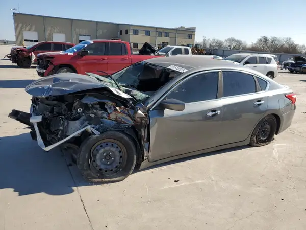 1N4AL3AP7GC141462 2016 NISSAN ALTIMA - Image 1