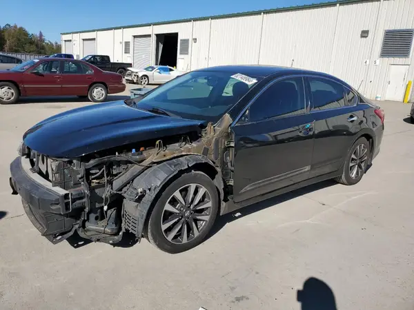 1N4AL3AP7GC142367 2016 NISSAN ALTIMA - Image 1