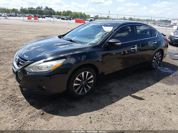 1N4AL3AP7GC166572 2016 NISSAN ALTIMA - Image 2