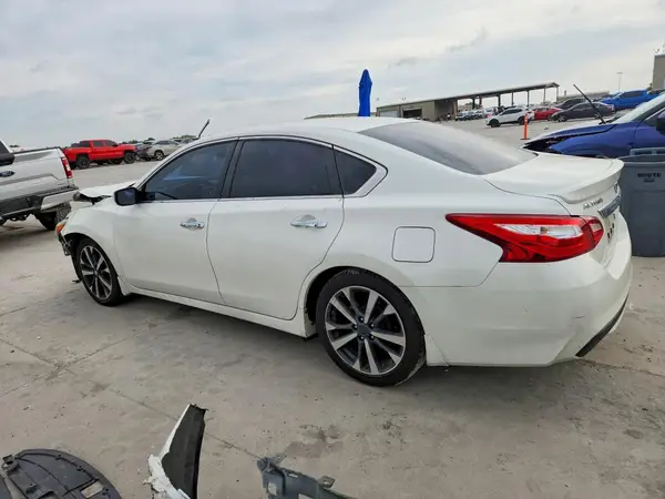 1N4AL3AP7GC175109 2016 NISSAN ALTIMA - Image 2