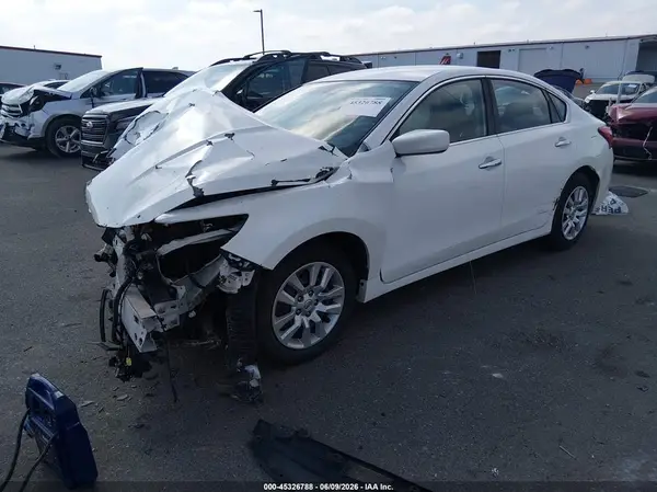 1N4AL3AP7GC177653 2016 NISSAN ALTIMA - Image 2