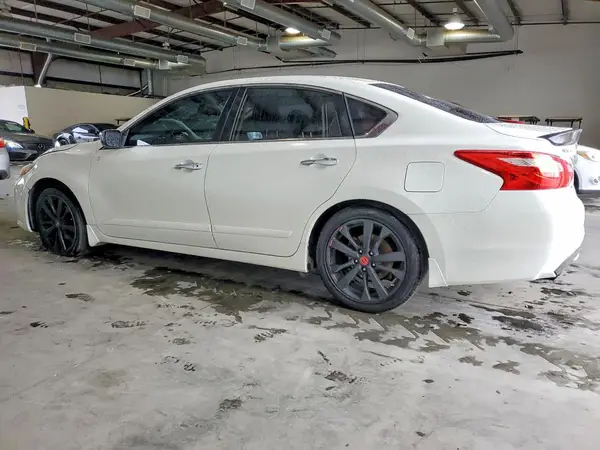1N4AL3AP7GC178947 2016 NISSAN ALTIMA - Image 2