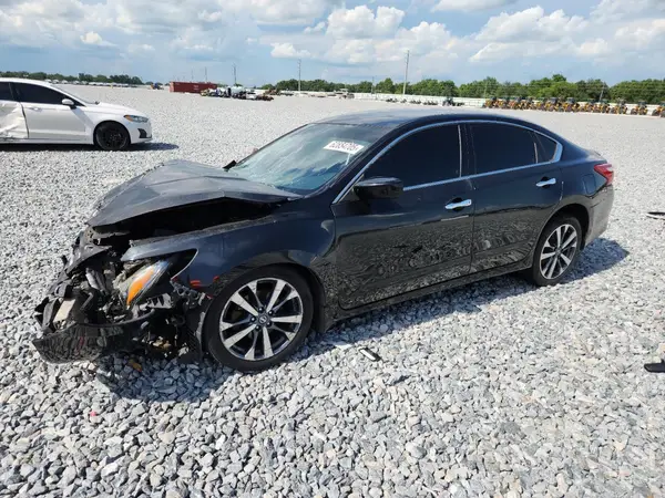 1N4AL3AP7GC186675 2016 NISSAN ALTIMA - Image 1