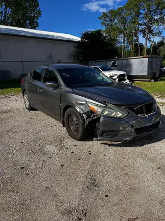 1N4AL3AP7GC186935 2016 NISSAN ALTIMA - Image 1