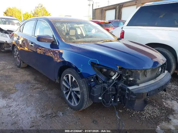 1N4AL3AP7GC189592 2016 NISSAN ALTIMA - Image 1