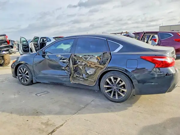 1N4AL3AP7GC194615 2016 NISSAN ALTIMA - Image 2