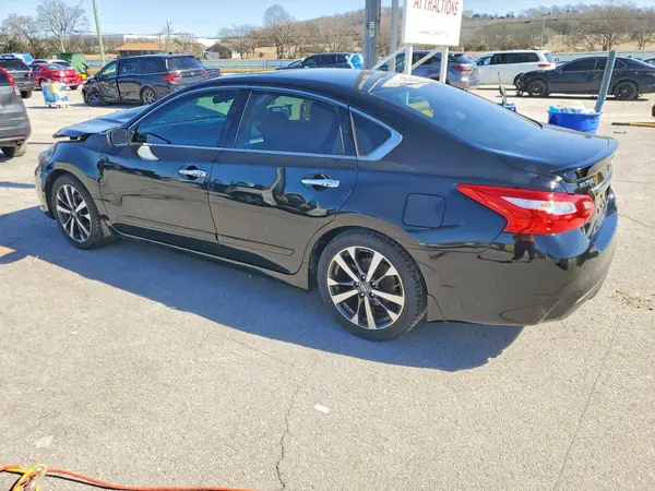 1N4AL3AP7GC198213 2016 NISSAN ALTIMA - Image 2