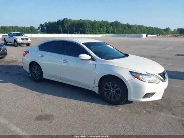 1N4AL3AP7GC202440 2016 NISSAN ALTIMA - Image 1