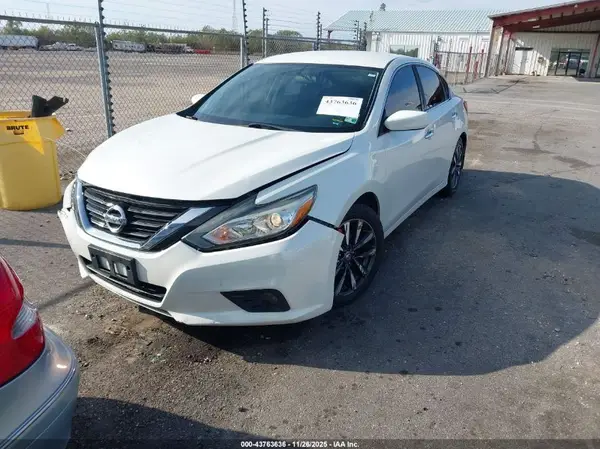 1N4AL3AP7GC203524 2016 NISSAN ALTIMA - Image 2