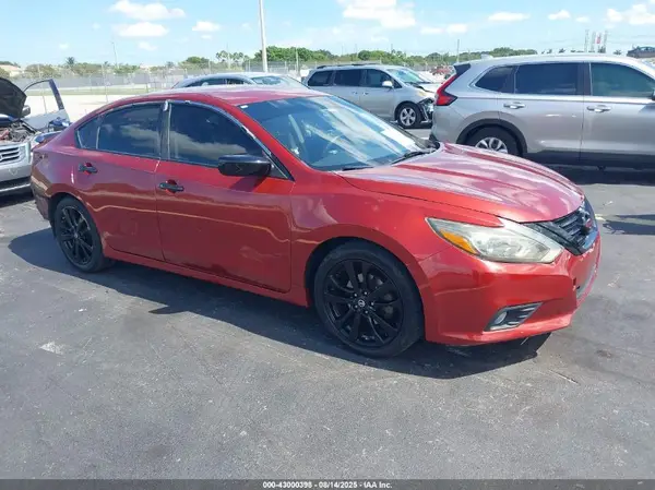 1N4AL3AP7GC241058 2016 NISSAN ALTIMA - Image 1