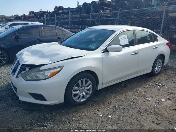 1N4AL3AP7GC241612 2016 NISSAN ALTIMA - Image 2