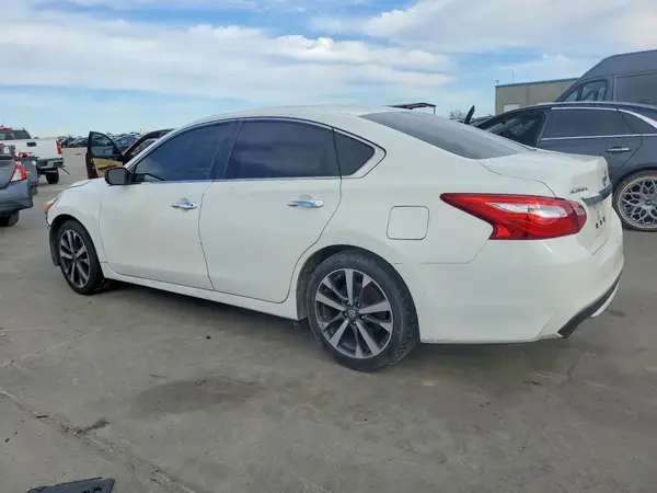1N4AL3AP7GC241755 2016 NISSAN ALTIMA - Image 2
