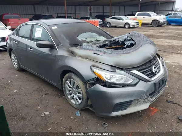 1N4AL3AP7GC244395 2016 NISSAN ALTIMA - Image 1