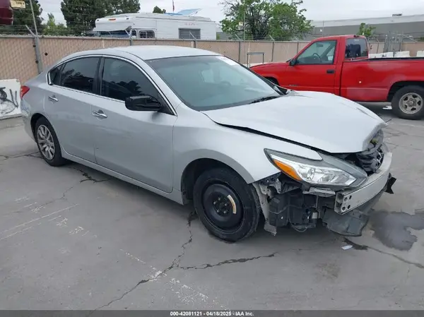 1N4AL3AP7GC245630 2016 NISSAN ALTIMA - Image 1