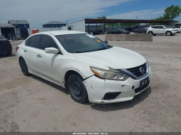 1N4AL3AP7GC248981 2016 NISSAN ALTIMA - Image 1