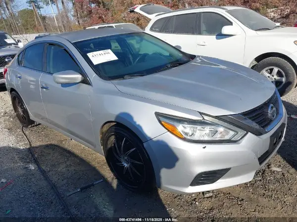1N4AL3AP7GC249760 2016 NISSAN ALTIMA - Image 1