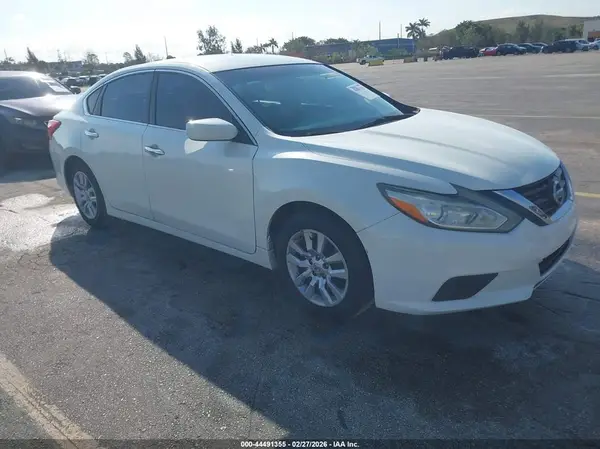 1N4AL3AP7GC253887 2016 NISSAN ALTIMA - Image 1