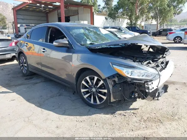 1N4AL3AP7GC255428 2016 NISSAN ALTIMA - Image 1