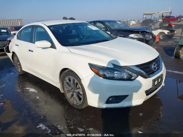 1N4AL3AP7GC255820 2016 NISSAN ALTIMA - Image 1