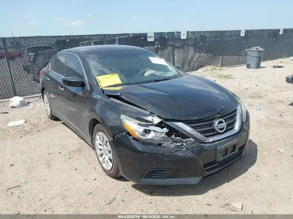 1N4AL3AP7GC256191 2016 NISSAN ALTIMA - Image 1