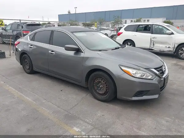 1N4AL3AP7GC256434 2016 NISSAN ALTIMA - Image 1