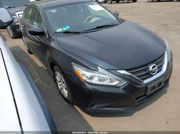1N4AL3AP7GC258104 2016 NISSAN ALTIMA - Image 1