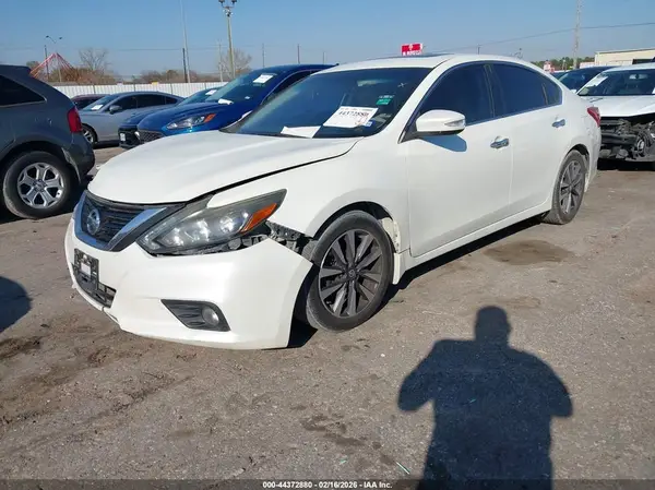 1N4AL3AP7GC261021 2016 NISSAN ALTIMA - Image 2