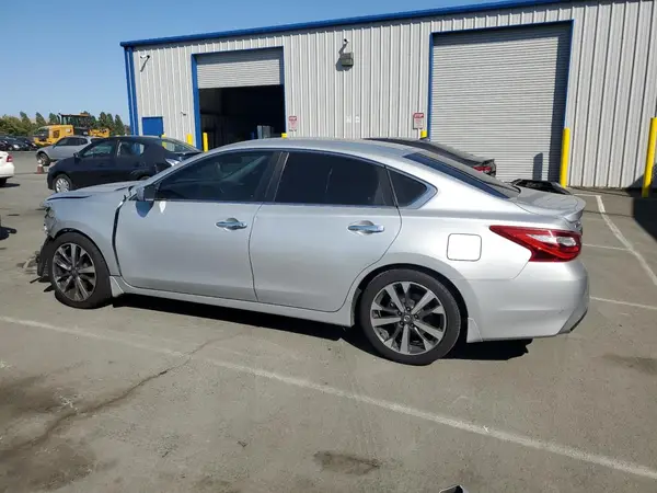 1N4AL3AP7GC266087 2016 NISSAN ALTIMA - Image 2