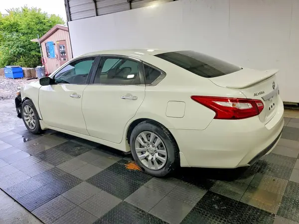1N4AL3AP7GC266266 2016 NISSAN ALTIMA - Image 2
