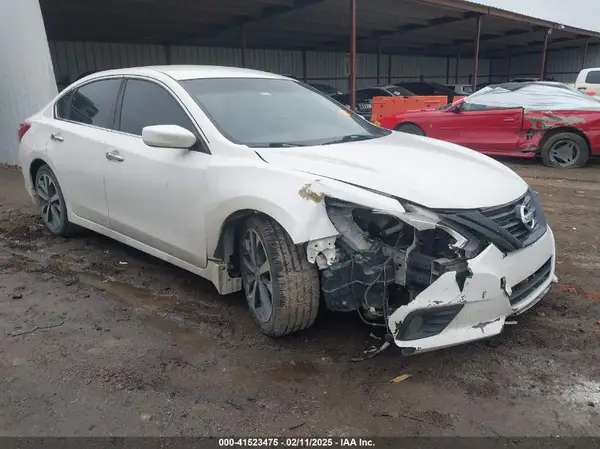 1N4AL3AP7GC277879 2016 NISSAN ALTIMA - Image 1