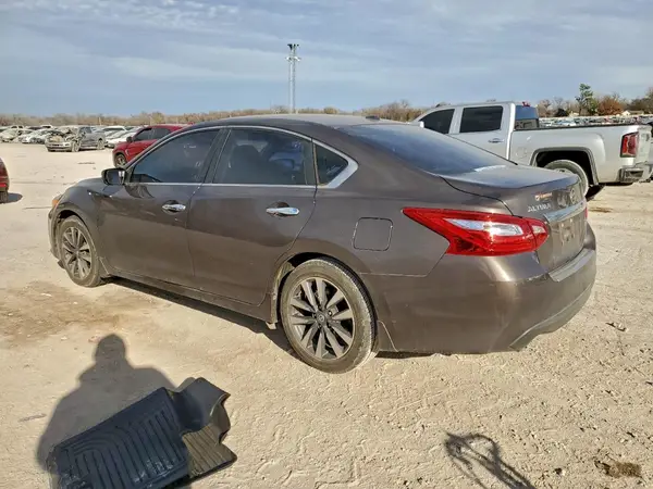 1N4AL3AP7GC281978 2016 NISSAN ALTIMA - Image 2