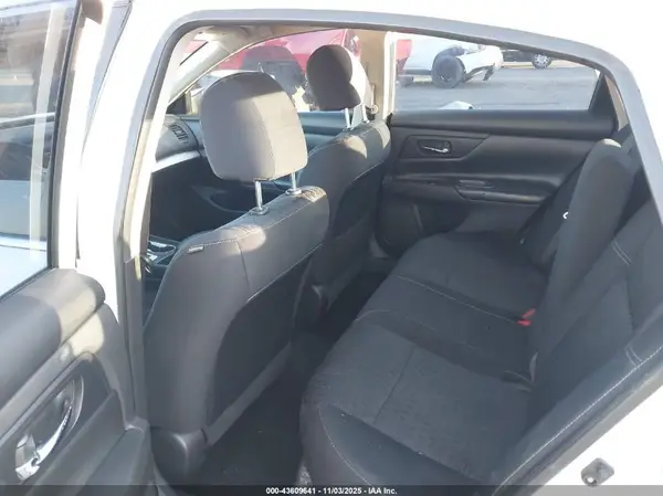 1N4AL3AP7GC284475 2016 NISSAN ALTIMA - Image 8