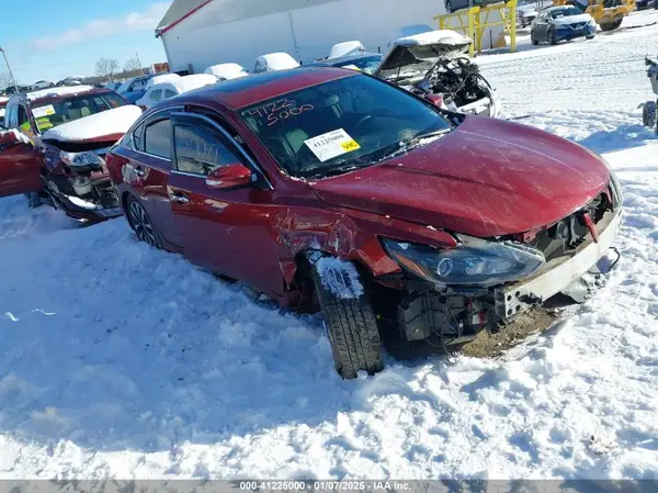 1N4AL3AP7GC294746 2016 NISSAN ALTIMA - Image 1