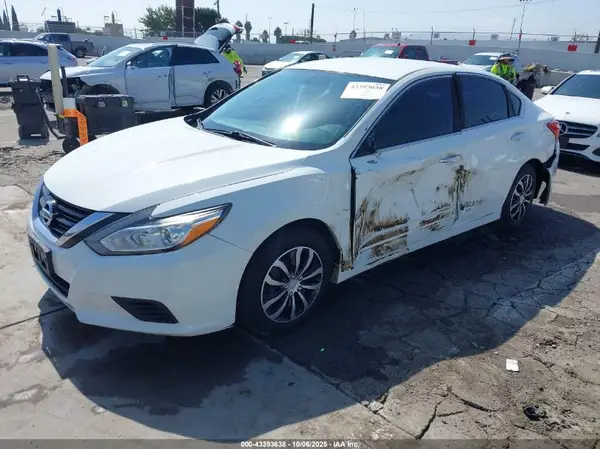 1N4AL3AP7GN380305 2016 NISSAN ALTIMA - Image 2