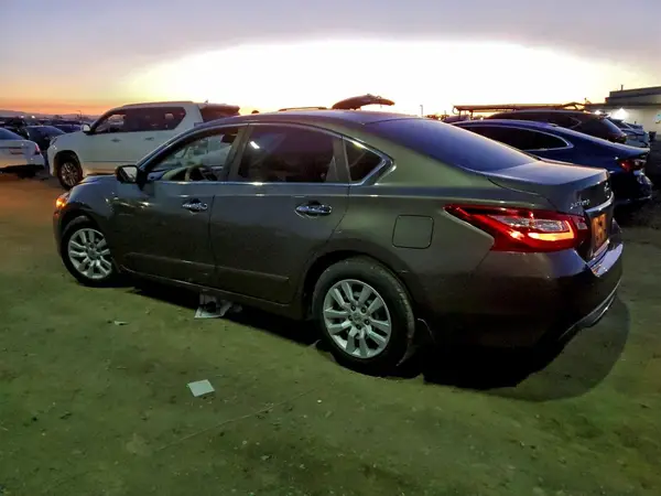 1N4AL3AP7GN387559 2016 NISSAN ALTIMA - Image 2
