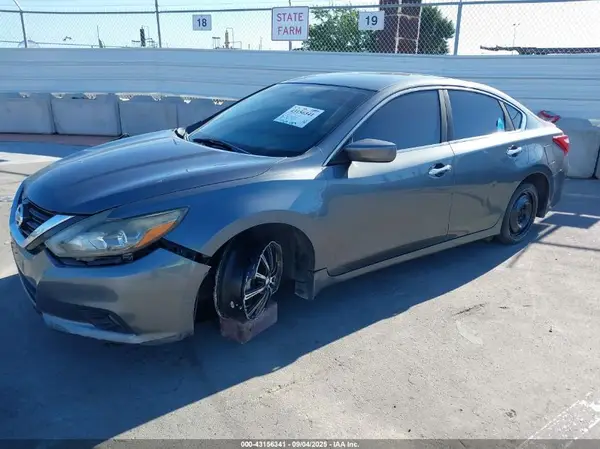 1N4AL3AP7GN389702 2016 NISSAN ALTIMA - Image 2