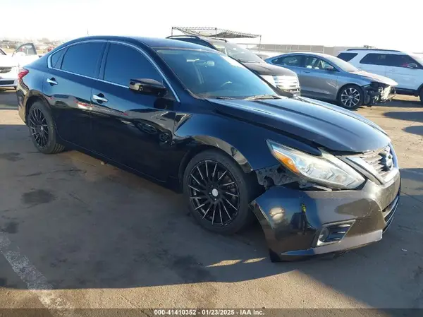 1N4AL3AP7HC110925 2017 NISSAN ALTIMA - Image 1